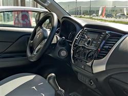 میتسوبیشی L200
